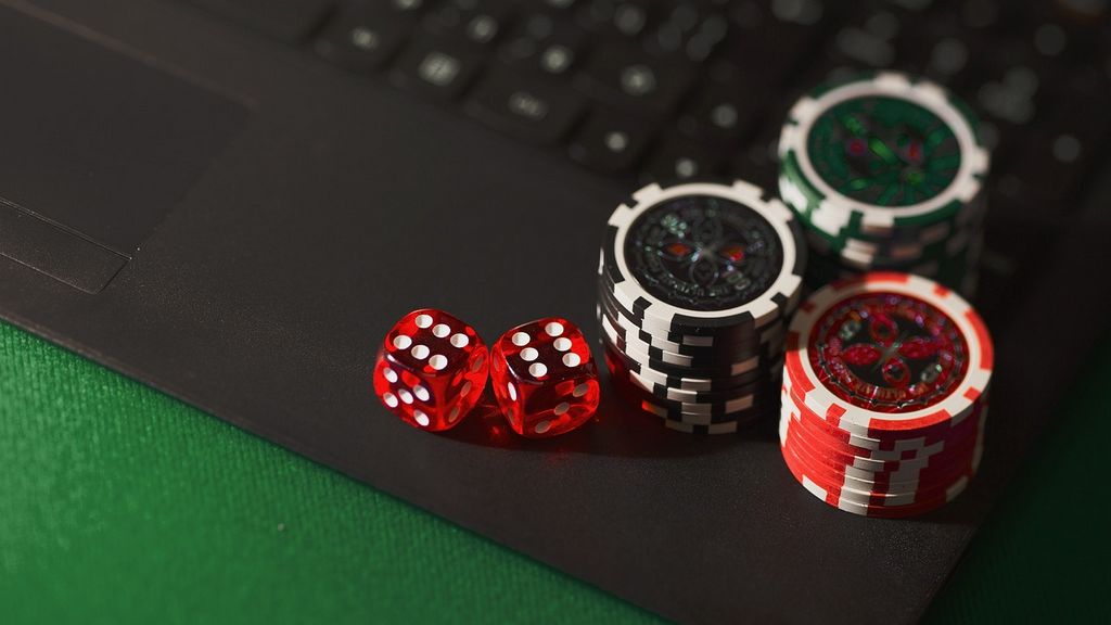The Psychology of Gambling: How to Stay in Control While Playing